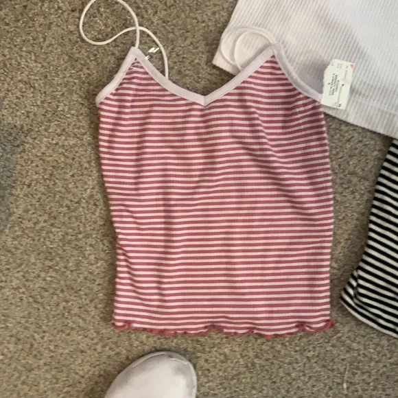 5 shirts size extra small perfect fit for teenager - Picture 2 of 6